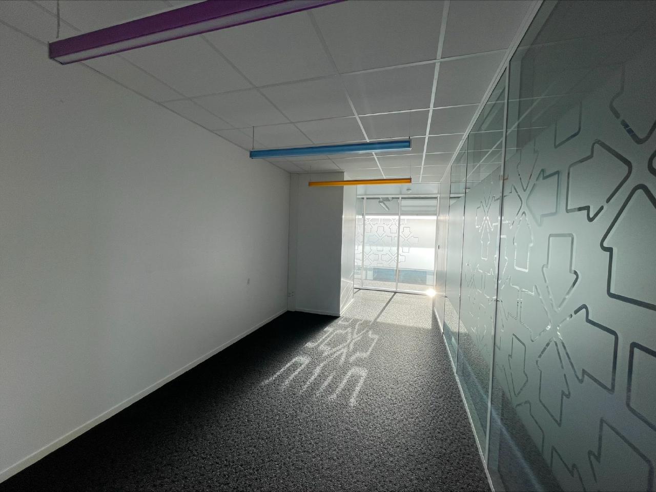 Bureau Saint-Jacques-de-la-Lande 2816m² Location bureau Saint-Jacques-de-la-Lande Ille-et-Vilaine OLBUR2119830 8